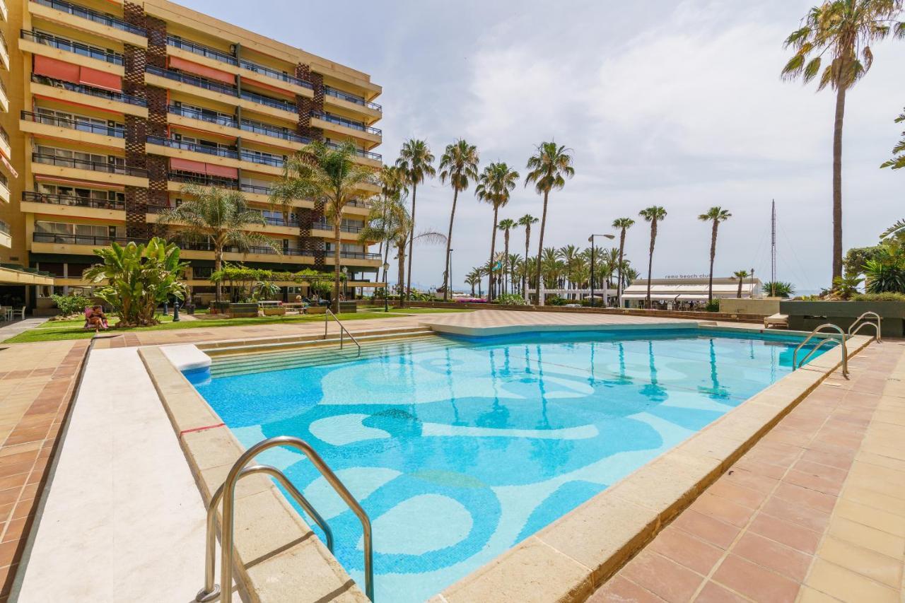 First Line , Cosy And Comfortable + Swimming Pool Τορρεμολίνος Εξωτερικό φωτογραφία