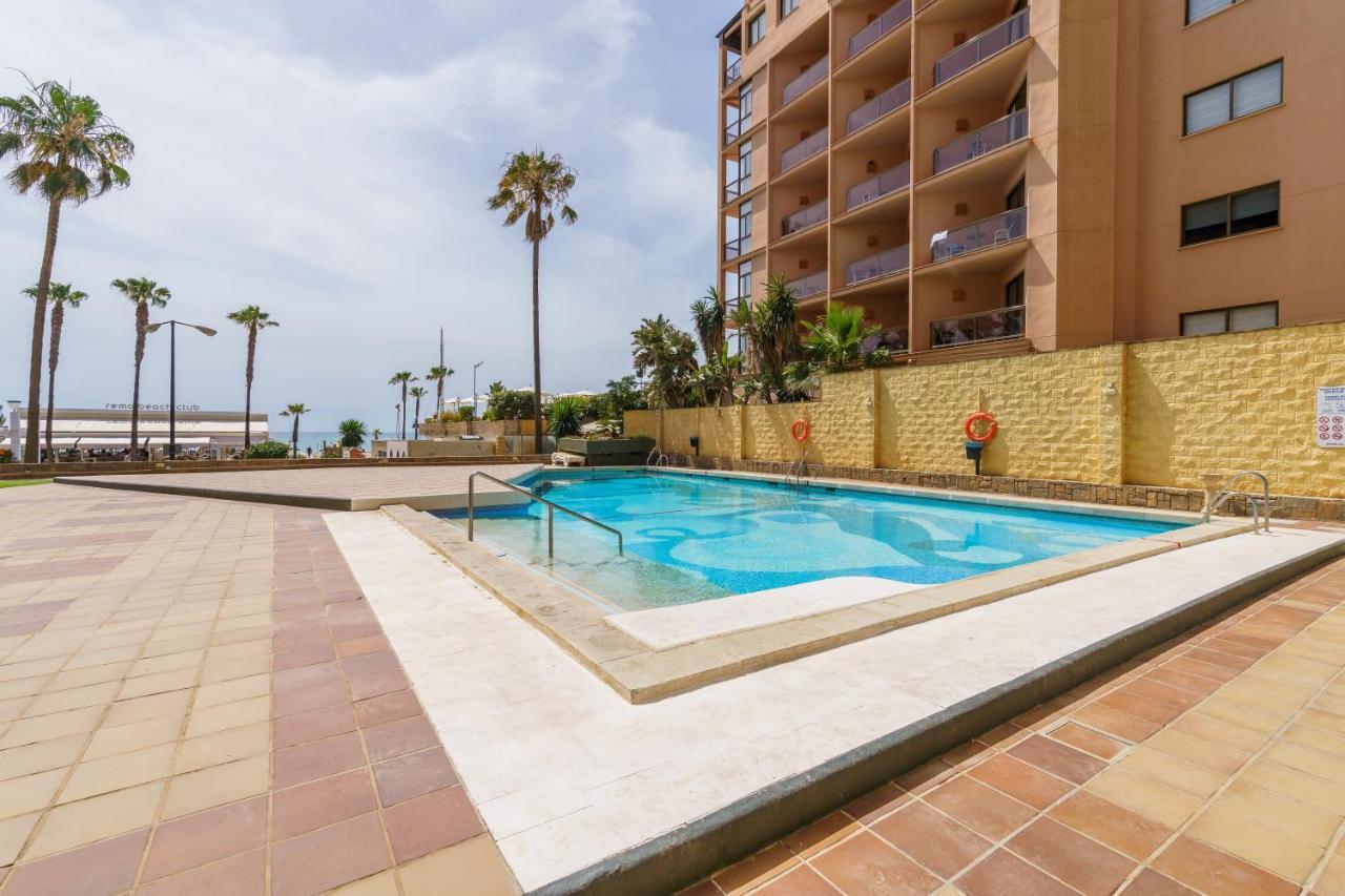 First Line , Cosy And Comfortable + Swimming Pool Τορρεμολίνος Εξωτερικό φωτογραφία