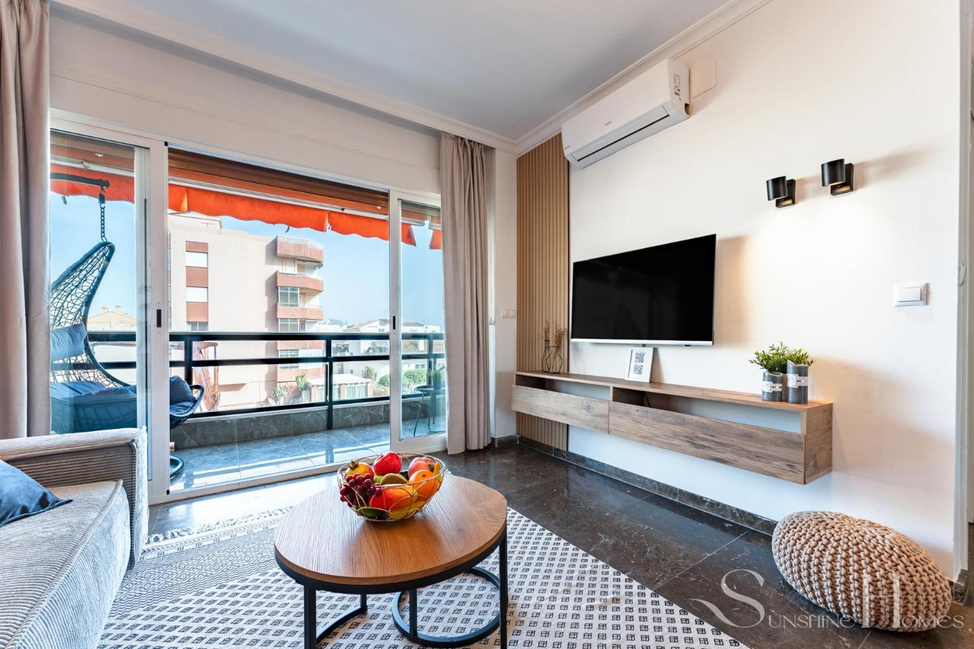 First Line , Cosy And Comfortable + Swimming Pool Τορρεμολίνος Εξωτερικό φωτογραφία